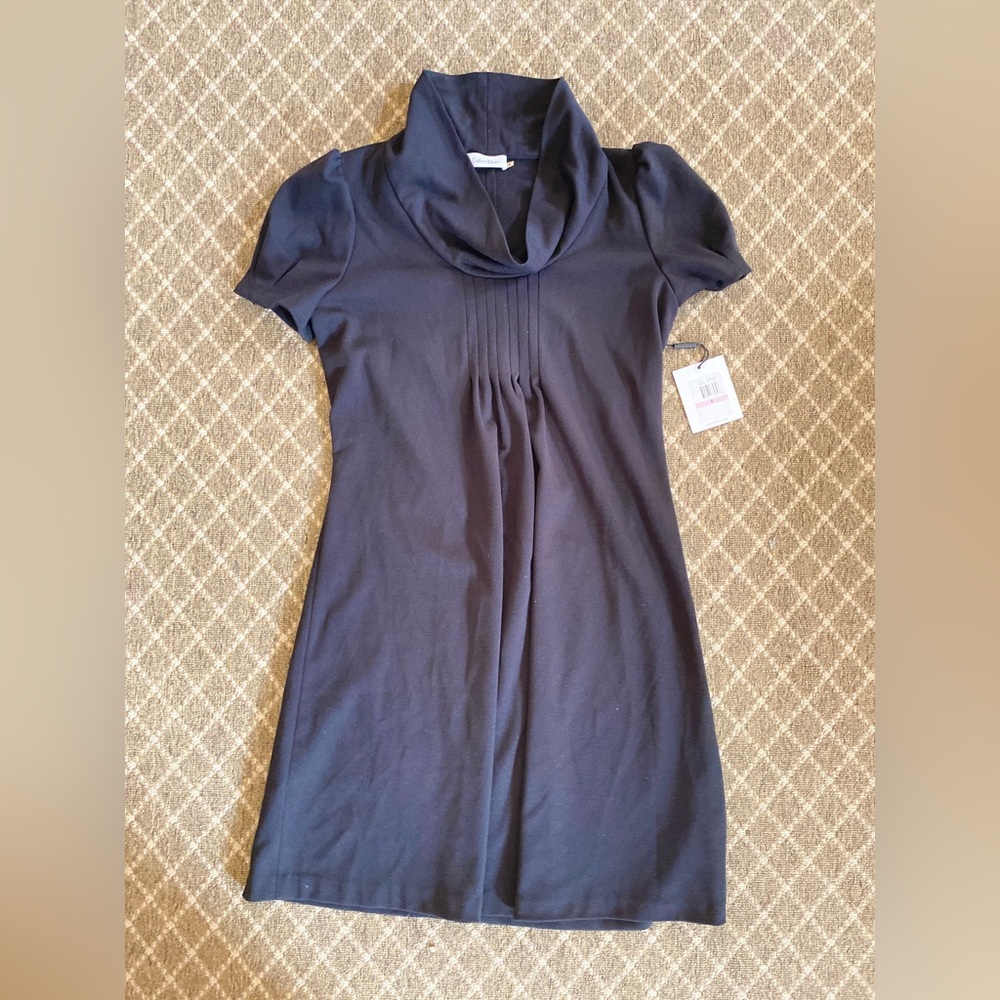 Calvin Klein Black Dress with Short Sleeves, Size 6. NWT
